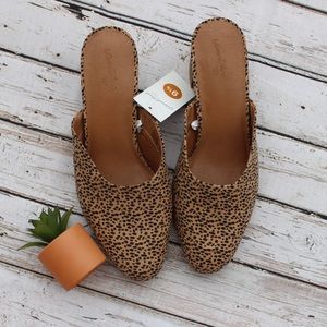 Universal Thread Leopard Print Mules/Clogs